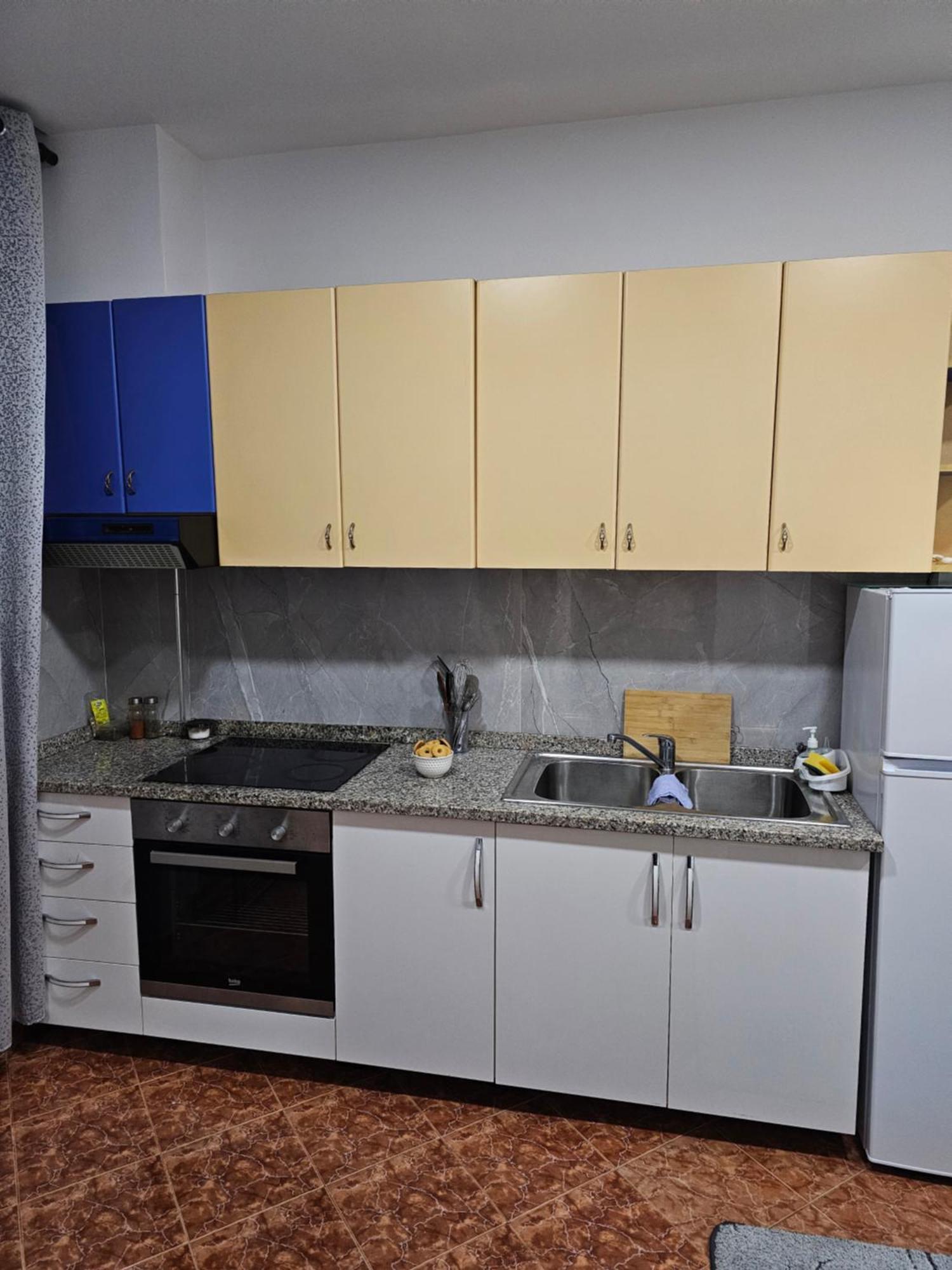 Geljus Apartment ティラナ エクステリア 写真