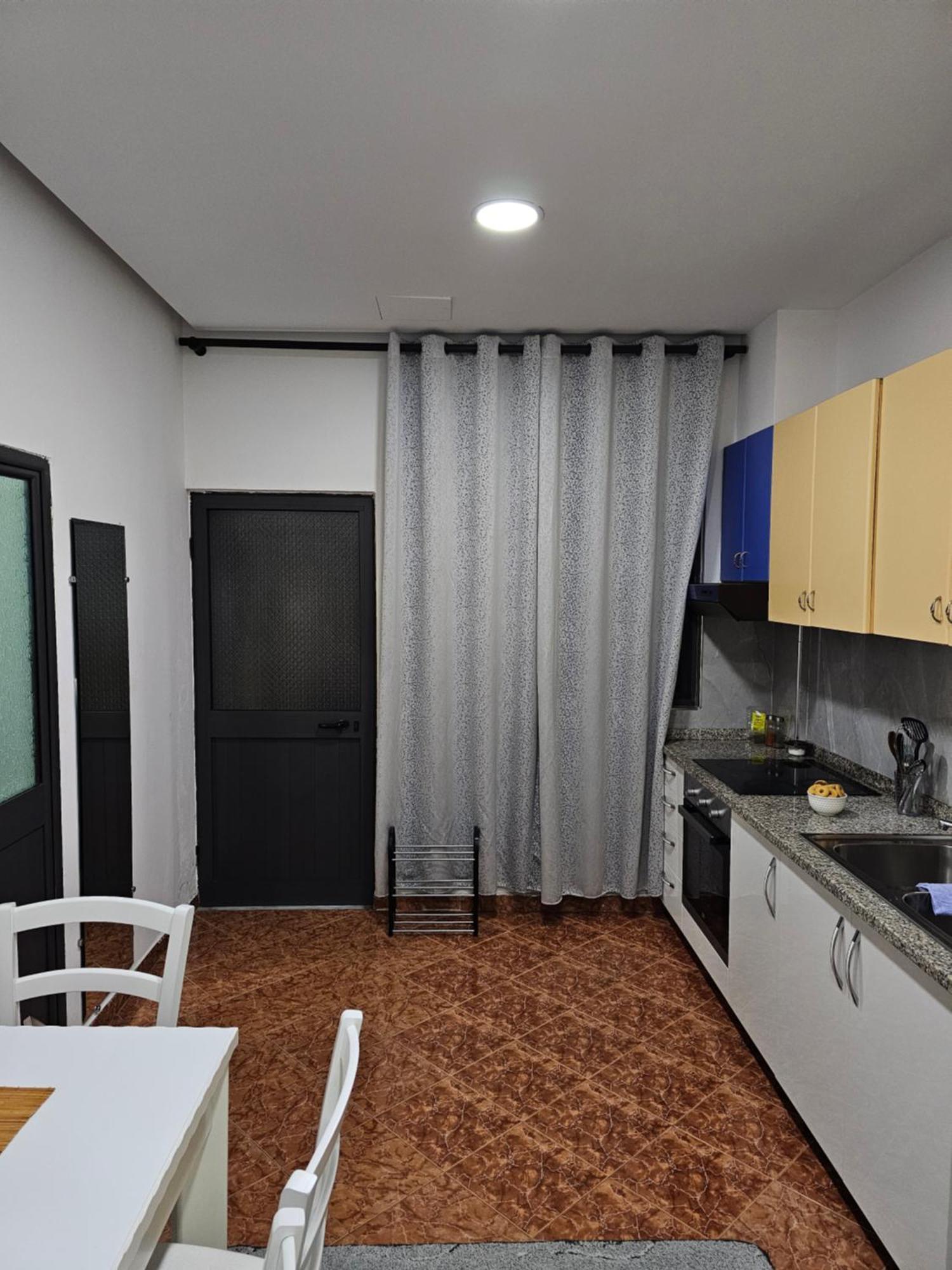 Geljus Apartment ティラナ エクステリア 写真